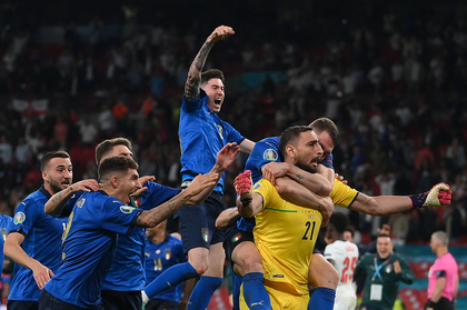 UEFA a anunţat cel mai bun "11" de la EURO 2020. Ronaldo, trei italieni şi trei englezi au prins echipa turneului