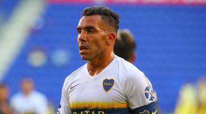 Carlos Tevez mai încântă un an. Contractul semnat azi de "Apaş"