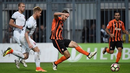 Veşti bune pentru Mircea Lucescu. Şahtior, pas greşit în campionat 