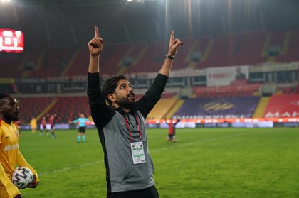 Gaziantep continuă cu antrenorul interimar, după plecarea lui Şumudică. Bucurie mare în vestiar după victoria cu Kayserispor | VIDEO