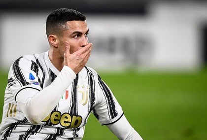 Cristiano Ronaldo riscă o amendă, după ce ar fi încălcat restricţiile privind deplasările impuse în lupta împotriva Covid-19