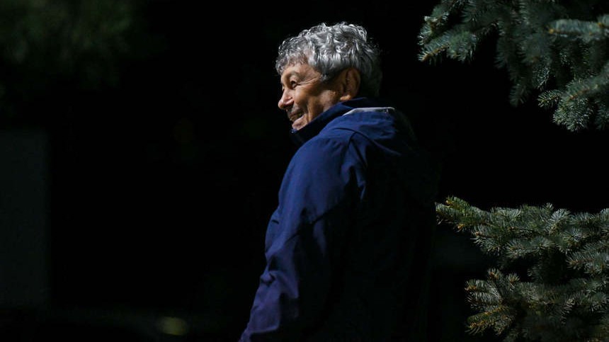 //i0.1616.ro/media/581/3142/38210/20153196/1/fb-dinamo-kiev-lucescu-1.jpg