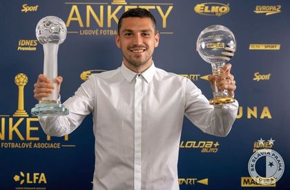 VIDEO | Nicolae Stanciu a fost premiat în Cehia, la finalul unui sezon perfect. Meciul Slavia Praga - Budejovice, 2-1, a fost în direct pe Look Sport