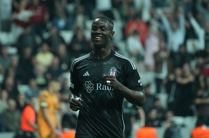 Ivorianul Eric Bailly nu mai este jucătorul lui Beşiktaş