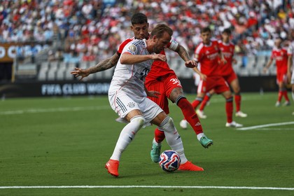 A fost seara surprizelor în Grupa C! Benfica - Bayern şi Auckland City - Boca Juniors s-au închieat cu rezultate neaşteptate! Cele două echipe calificate în optimile Campionatului Mondial al Cluburilor