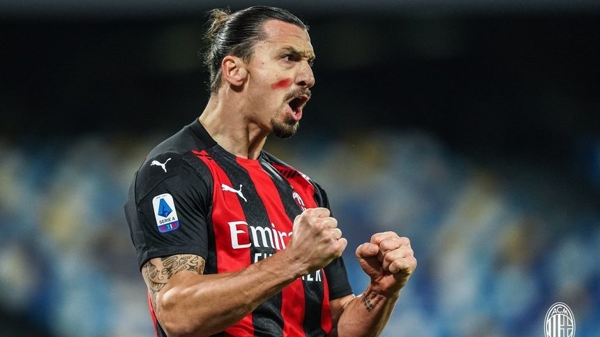 Legendarul Zlatan Ibrahimovic împlineşte 40 de ani! Imagini savuroase de la aniversarea specială pregătită de AC Milan 