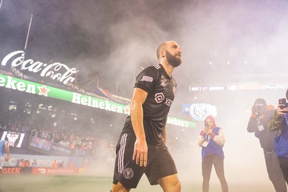 Higuain a jucat ultimul meci al carierei. Moment emoţionant pentru atacantul argentinian 