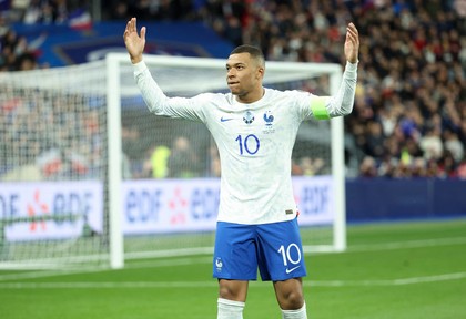 Record stabilit de Mbappe în partida cu Olanda! Atacantul lui PSG l-a depăşit pe Benzema
