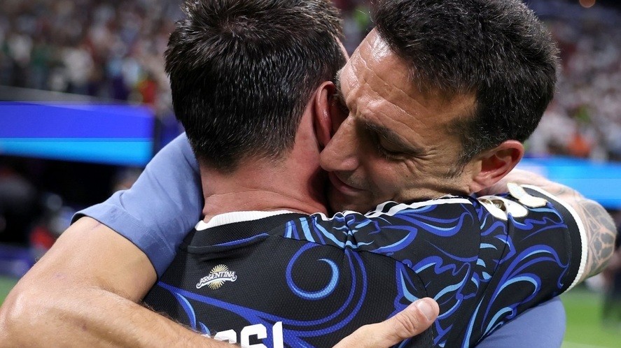 //i0.1616.ro/media/581/3142/38211/22808142/1/scaloni-messi-foto-opta.jpg