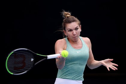 VIDEO | Simona Halep a debutat cu o victorie în noul sezon WTA