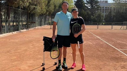 VIDEO | Cahill se simte excelent în România. "Îmi place să revin aici. Aveţi oameni minunaţi, locuri superbe" Halep s-a reacomodat cu zgura: "Nu mai am dureri"