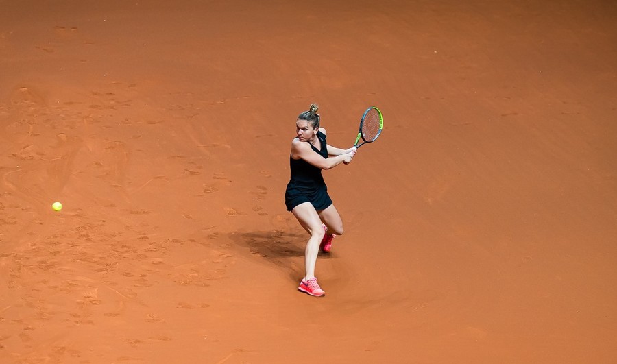 VIDEO | Simona Halep s-a calificat în semifinalele turneului de la Stuttgart