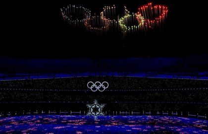 GALERIE FOTO | Jocurile Olimpice de iarnă de la Beijing s-au încheiat cu o ceremonie de peste o oră şi jumătate. China i-a transmis ştafeta Italiei