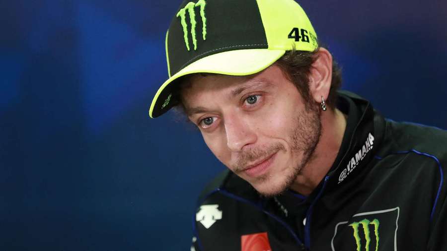 Decizie majoră luată de legendarul pilot Valentino Rossi, după ce s-a infectat cu Covid