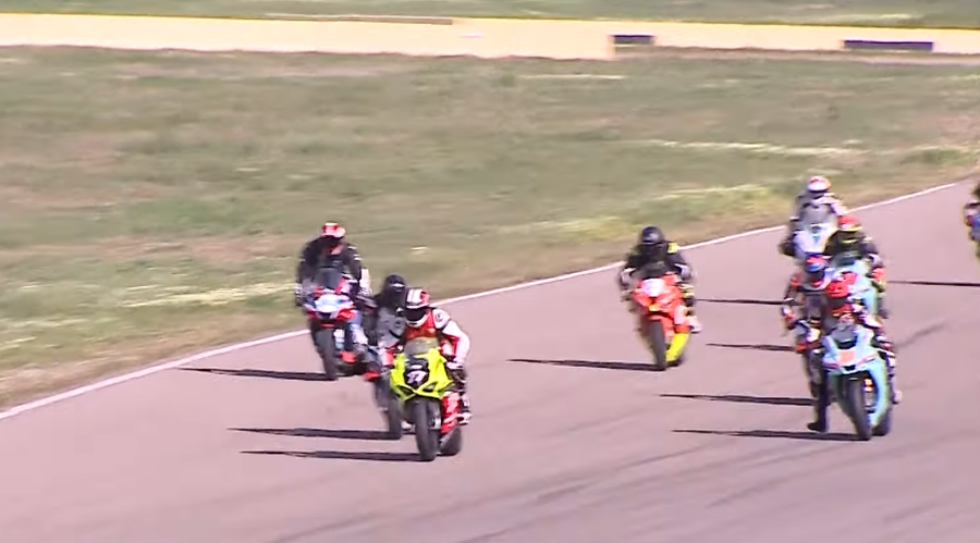 VIDEO ǀ Cursă anulată la Moto RC. Nu au fost ambulanţe suficiente la circuit din cauza a două accidente grave