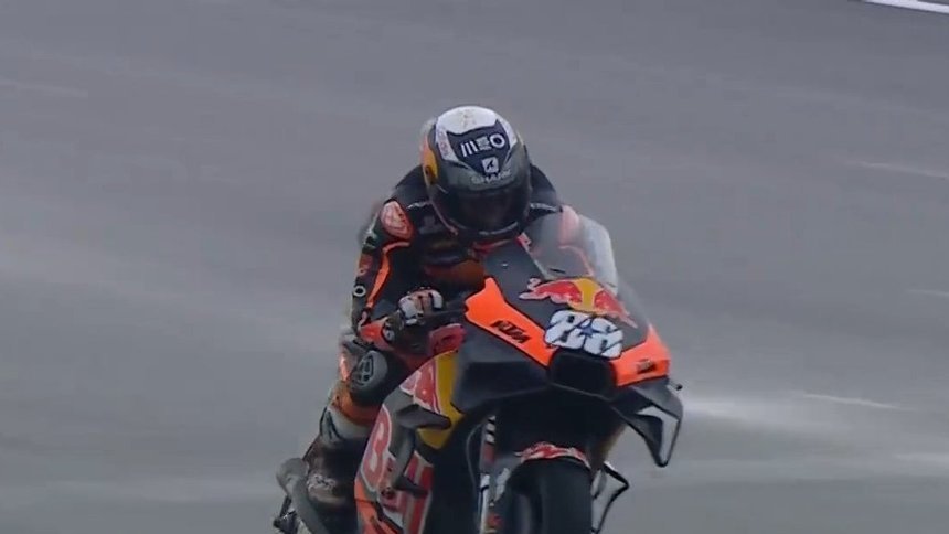 Portughezul Miguel Oliveira a câştigat Grand Prix-ul Thailandei la MotoGP. Liderul clasamentului general, francezul Quartarao, doar locul 17
