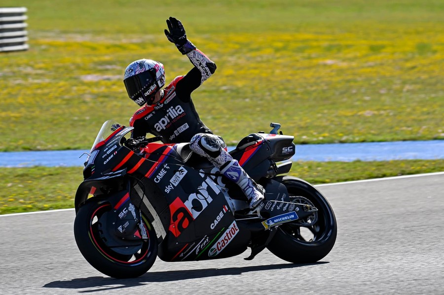 VIDEO | Aleix Espargaro, cel mai rapid la capătul primelor două antrenamente de la Silverstone