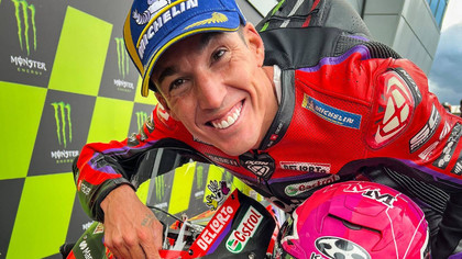 VIDEO ǀ Spectacol la Silverstone! Aleix Espargaro a obţinut a doua victorie a carierei în MotoGP