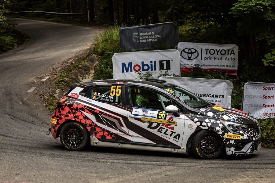 După victoria din Raliul Clujului, Sebastian Scîrlet cucereşte şi Clio Rally5 Challenge România