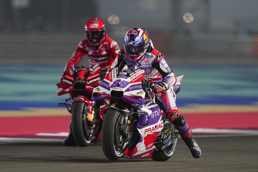 VIDEO | Final dramatic în MotoGP. Primii doi clasaţi, separaţi de 7 puncte