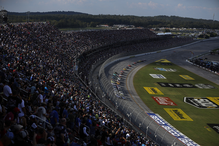 VIDEO | Cel mai mare accident din istoria NASCAR