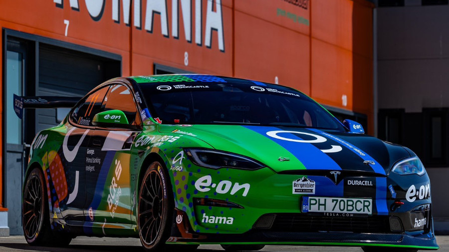 Dominic Marcu revine pe legendarul traseu Transalpina Challenge, după o victorie istorică la Râşnov cu Tesla Model S Plaid