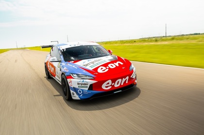 Dominic Marcu participă la Reşiţa cu Tesla Model 3 Performance varianta 2025