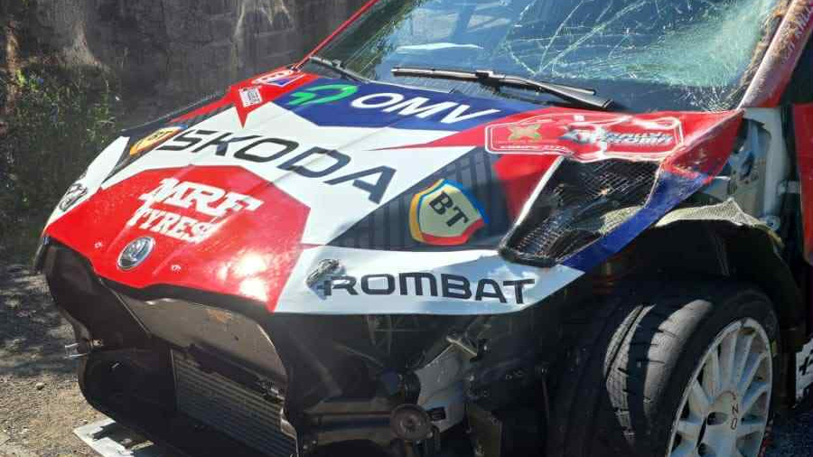 Simone Tempestini, ghinion incredibil la Rally di Roma Capitale: a lovit o vacă şi a abandonat