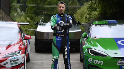 Trofeul Sinaia: Dominic Marcu revine „acasă”, cu şi Tesla Model S Plaid, Model 3 Performance de curse şi Cybertruck — show electric pe cel mai spectaculos traseu urban din România