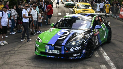 Dominic Marcu aduce în premieră Tesla Model S Plaid la Trofeul Mediaş în acest weekend