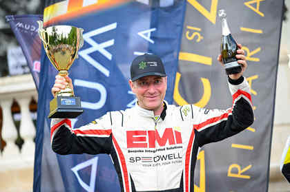 Pilotul-record France îşi sărbătoreşte titlul de campion la Poiana Braşov: ”Momentul în care munca devine bucurie”