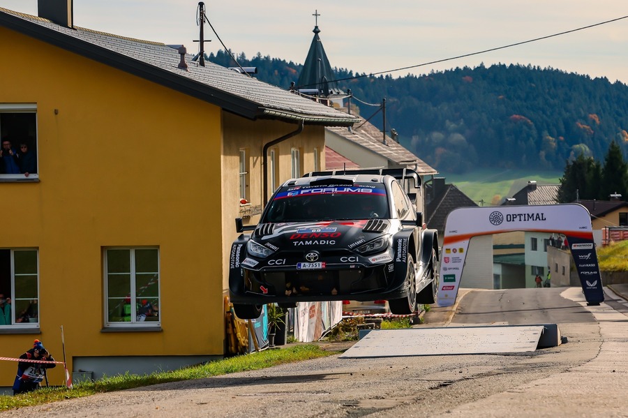 Pilotul finlandez Kalle Rovanpera a câştigat Raliul Europei Centrale. Toyota e campioană din nou în WRC