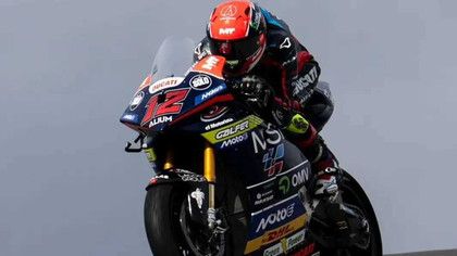 VIDEO | Jacopo Hosciuc, primul pilot român care urcă pe podium în mondialul de motociclism!