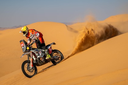 Emanuel Gyenes, locul 30 în etapa a noua din Dakar, la clasa moto