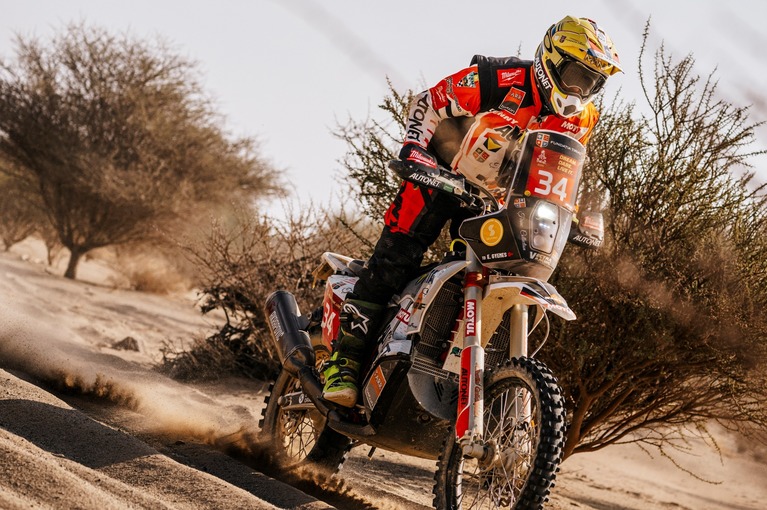 Emanuel Gyenes, locul 38, în ultima etapa dificilă din Dakar