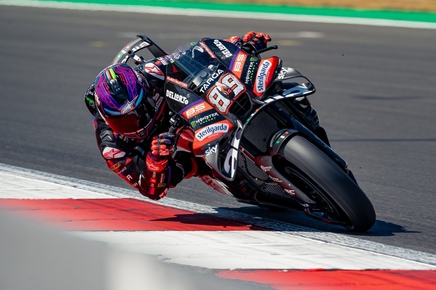 VIDEO | Zi perfectă pentru Jorge Martin la Silverstone! Pilotul Aprilia a câştigat şi cursa de sprint