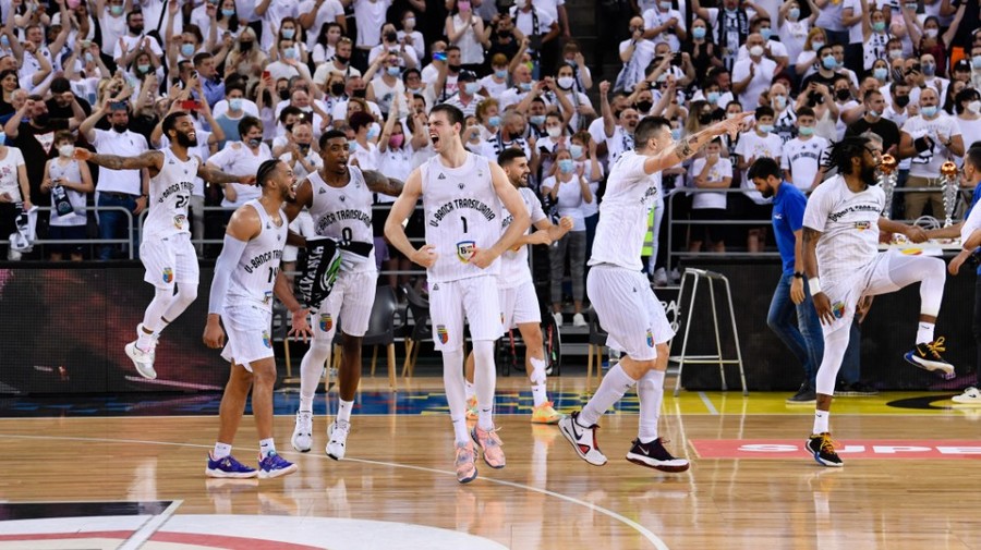 Prima înfrângere pentru ”U” BT Cluj în grupele Basketball Champions League, în deplasare, cu Hapoel Holon