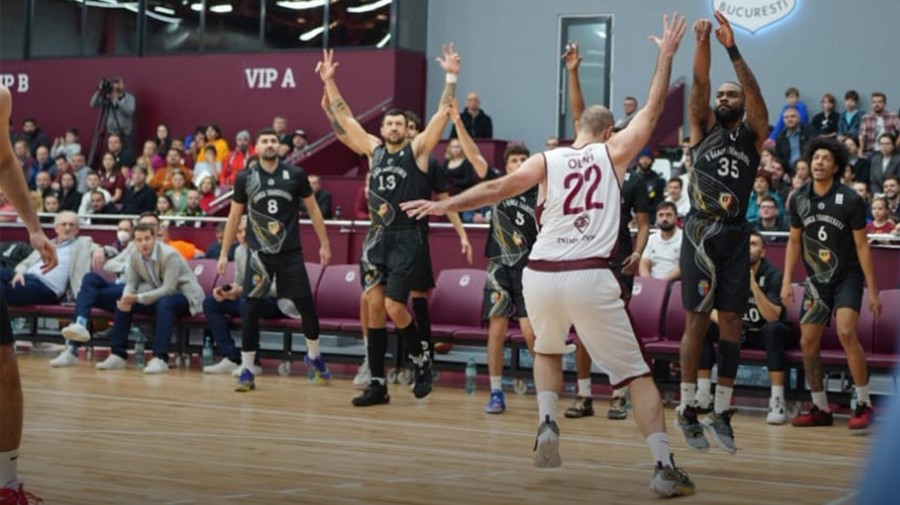 Campioana U BT Cluj, victorie dramatică în jocul cu Rapid Bucureşti şi rămâne singura echipă neînvinsă din Liga Naţională