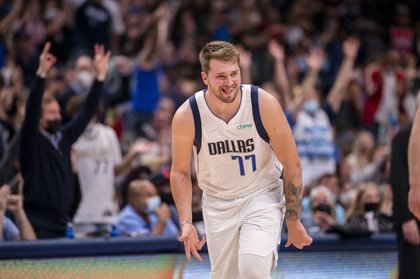 Baschet: 60/21/10 - Performanţă fără precedent a lui Doncic în NBA!