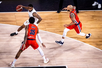 VIDEO | UBT Cluj şi-a luat revanşa în faţa celor de la CSM Oradea. S-a doborât recordul de asistenţă în Liga Naţională!