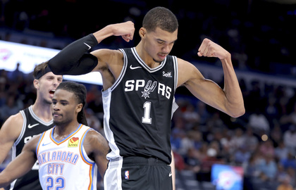 Duel electrizant în NBA! Oklahoma City Thunder şi San Antonio Spurs au făcut spectacol în pre-sezon