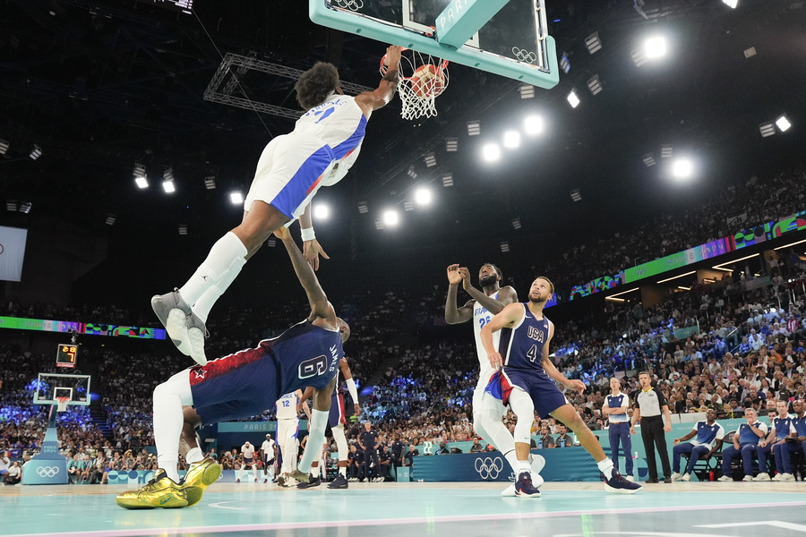 A dat un dunk peste LeBron, iar acum e aproape de revenirea în NBA