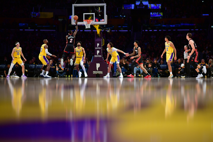 Un baschetbalist din NBA este investigat de FBI pentru un blat