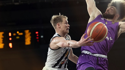 Surpriză în Liga Naţională de Baschet! Campioana UBT Cluj, învinsă pe teren propriu de SCM Timişoara