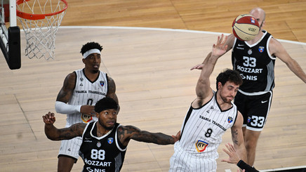 Într-o atmosferă senzaţională, UBT Cluj s-a descurcat admirabil cu Partizan Belgrad