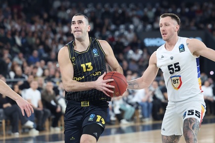 VIDEO | UBT Cluj - Aris Salonic 111-92. Ardelenii gestionează impecabil meciul decisiv şi se califică în faza următoare din BKT EuroCup