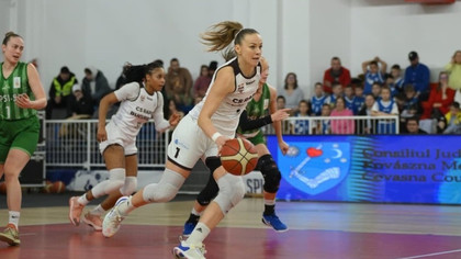 VIDEO | Rapid Bucureşti a câştigat primul trofeu la baschet feminin după 31 de ani