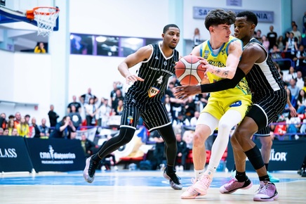 VIDEO | UBT Cluj - CSU Sibiu 87-65. Calificare fără emoţii pentru ardeleni în semifinalele Ligii Naţionale