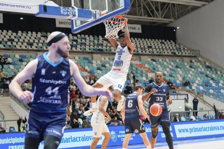 SCMU Craiova e a treia semifinalistă a Ligii Naţionale de Baschet