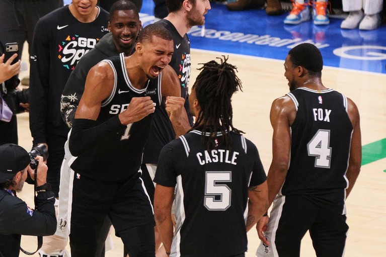 San Antonio Spurs şi New York Knicks vor juca finala NBA